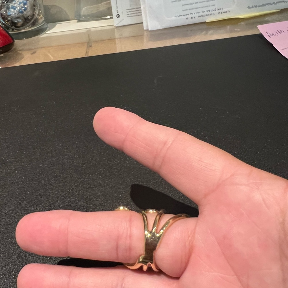 New Gold Splendor Ring - Picture 3 of 4